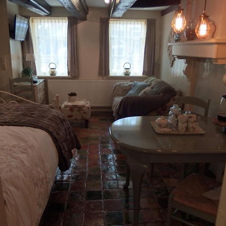 'T Souterrain Bed and Breakfast Harlingen Buitenkant foto