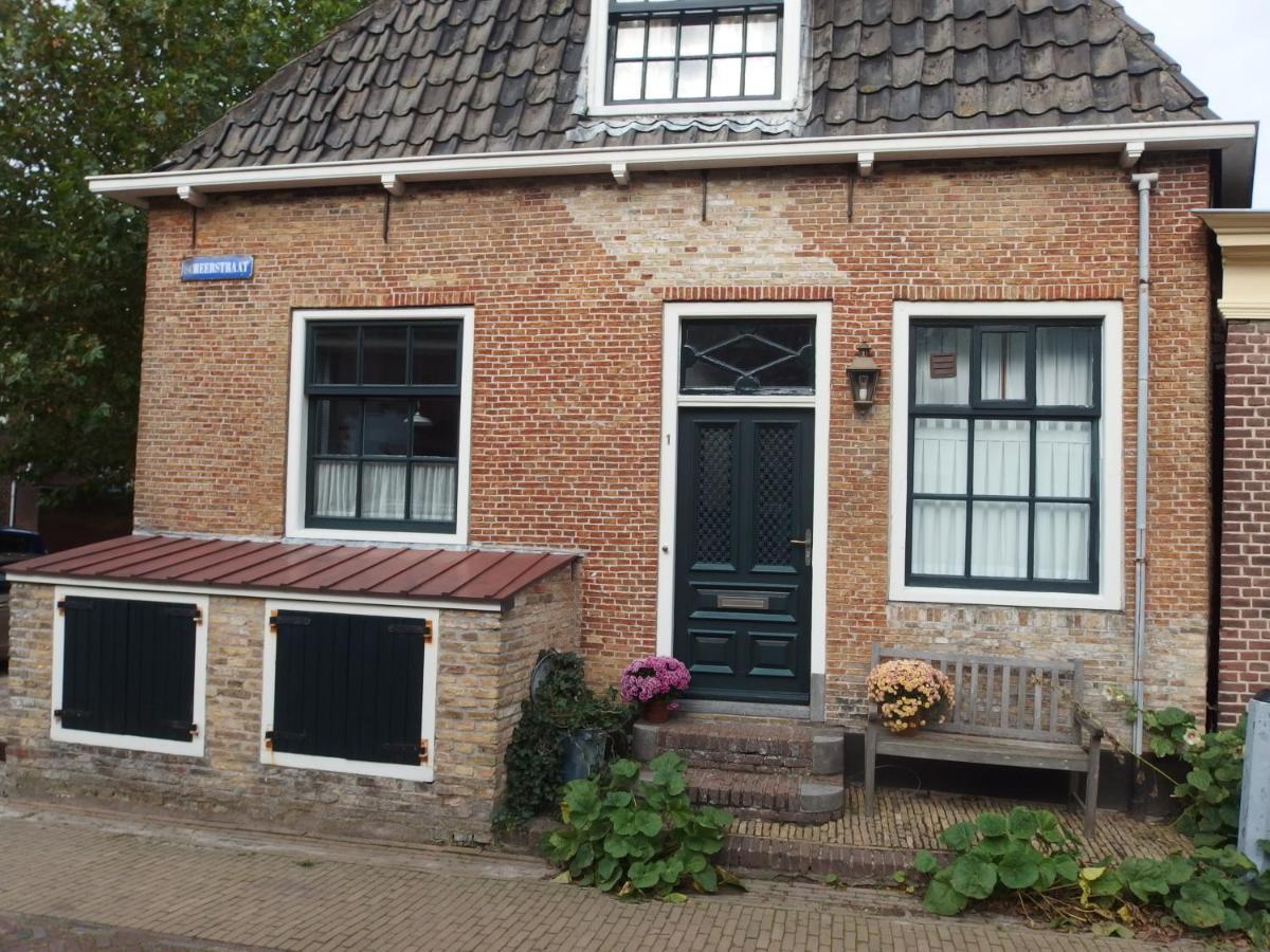 'T Souterrain Bed and Breakfast Harlingen Buitenkant foto